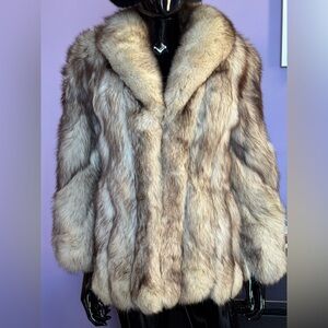 Luxurious blue fox Gayfers Fur Coat in silver beige